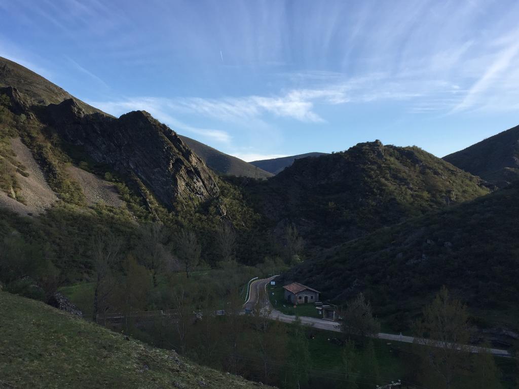 El Invernal De Picos Portilla de la Reina Exterior photo