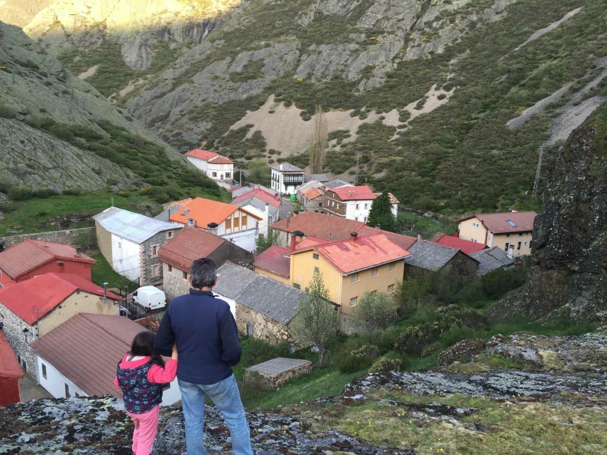 El Invernal De Picos Portilla de la Reina Exterior photo